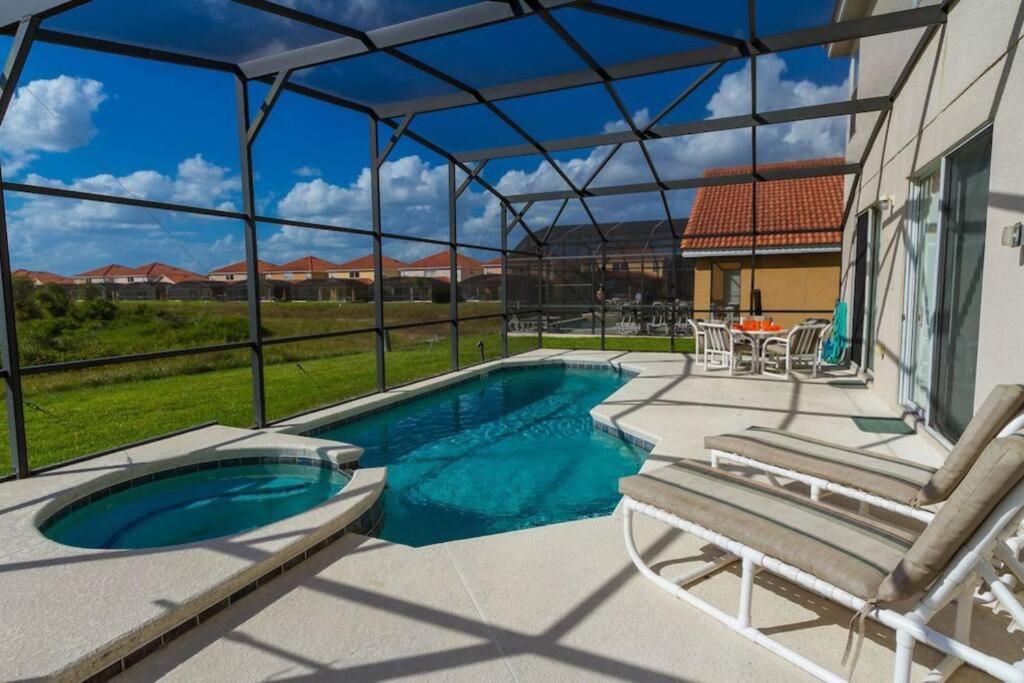 Family Disney Home, Pool, Spa, Nice view, Gated Resort -301