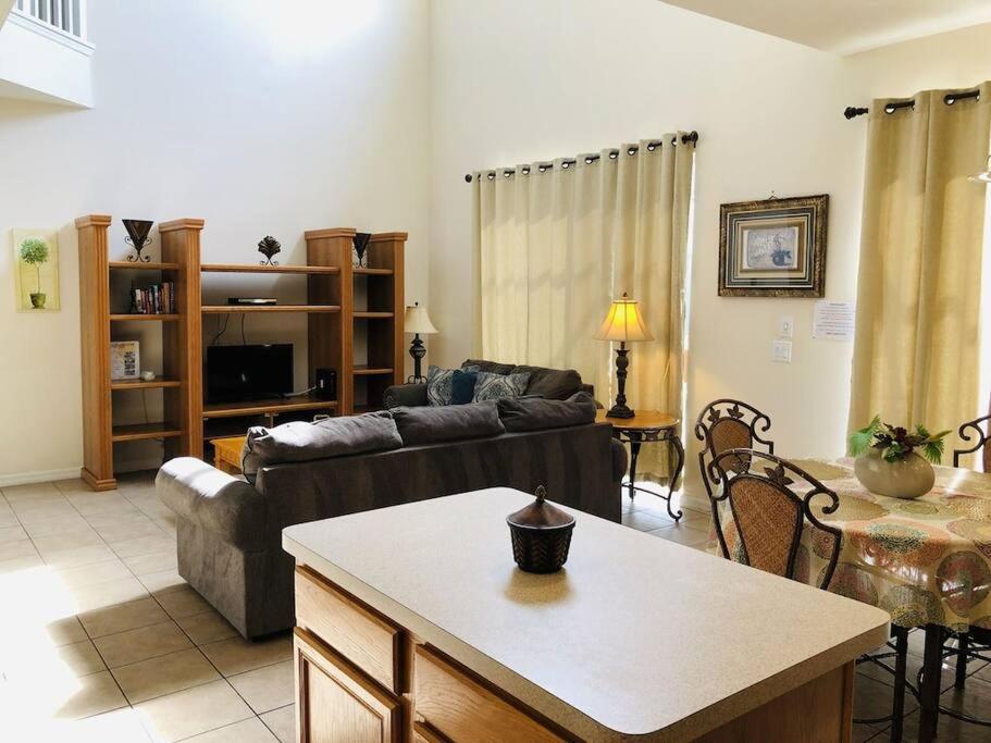 Family Disney Home, Pool, Spa, Nice view, Gated Resort -301