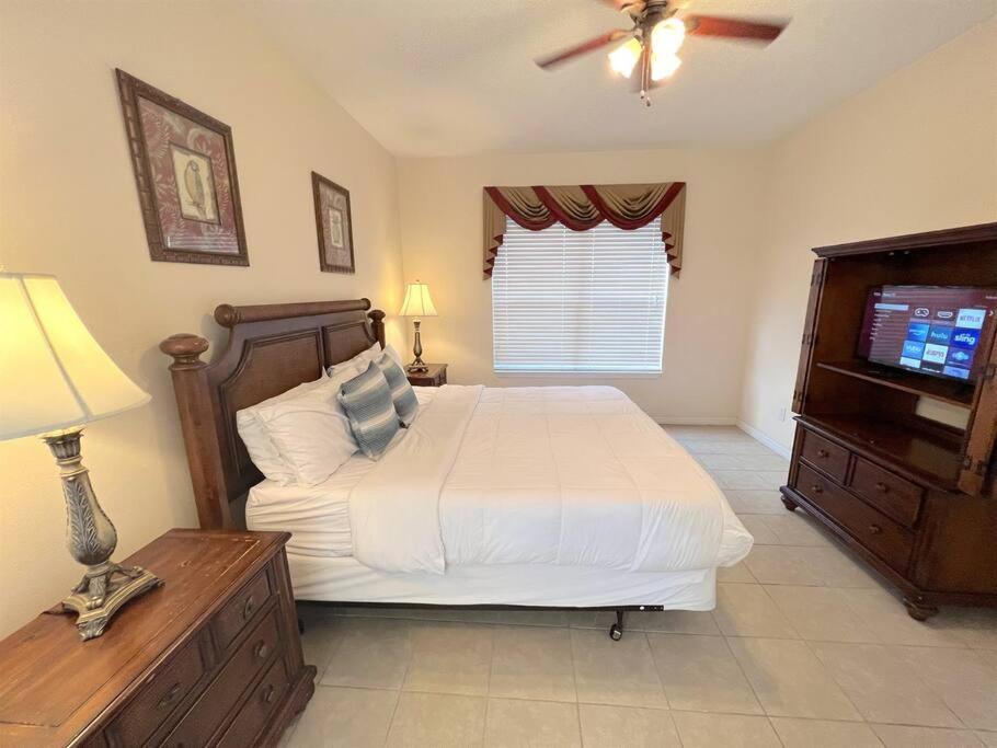 Family Disney Home, Pool, Spa, Nice view, Gated Resort -301