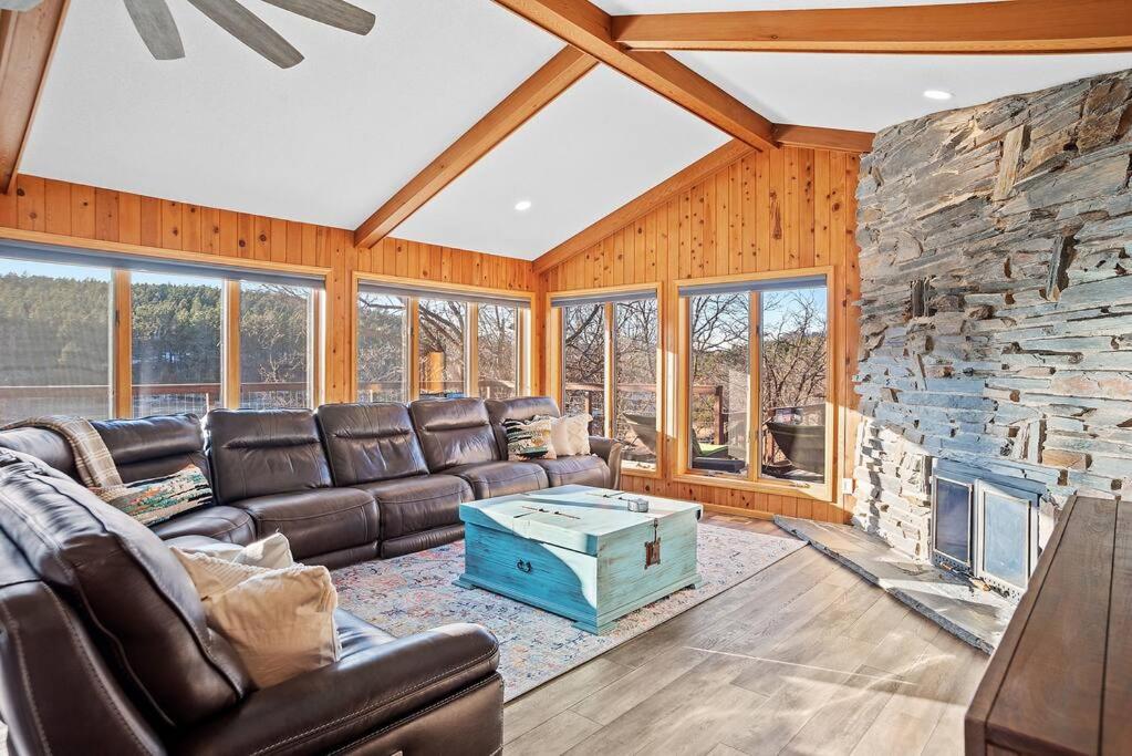 Lodge at Mount Rushmore