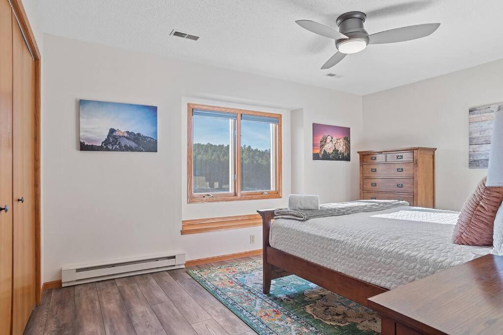 Lodge at Mount Rushmore