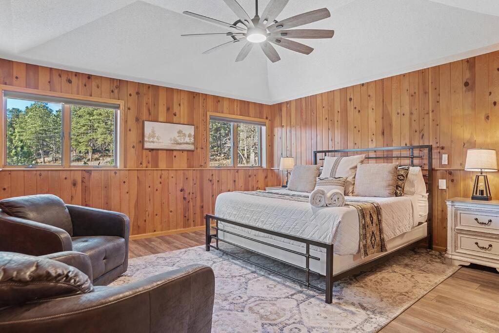 Lodge at Mount Rushmore