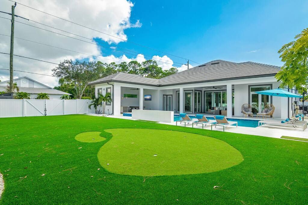 Blue Diamond Beach Home