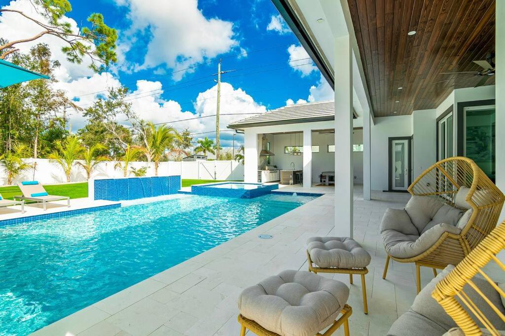 Blue Diamond Beach Home