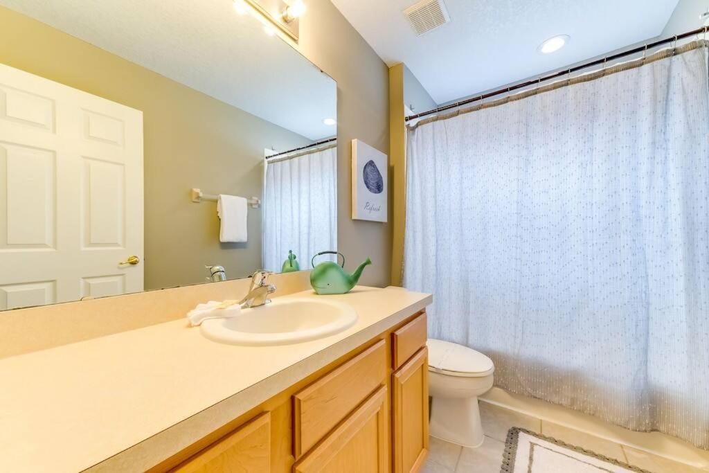 Family Pool Home, Gated Resort, near Disney & golf -209