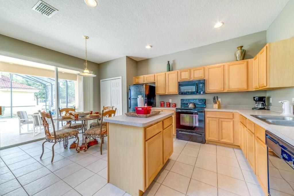 Family Pool Home, Gated Resort, near Disney & golf -209