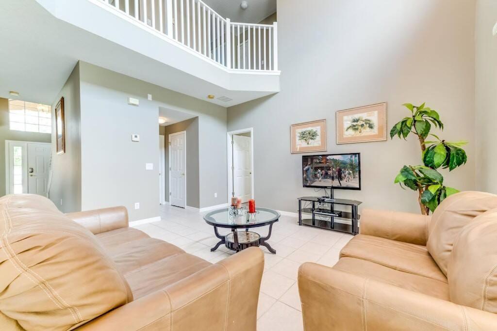 Family Pool Home, Gated Resort, near Disney & golf -209