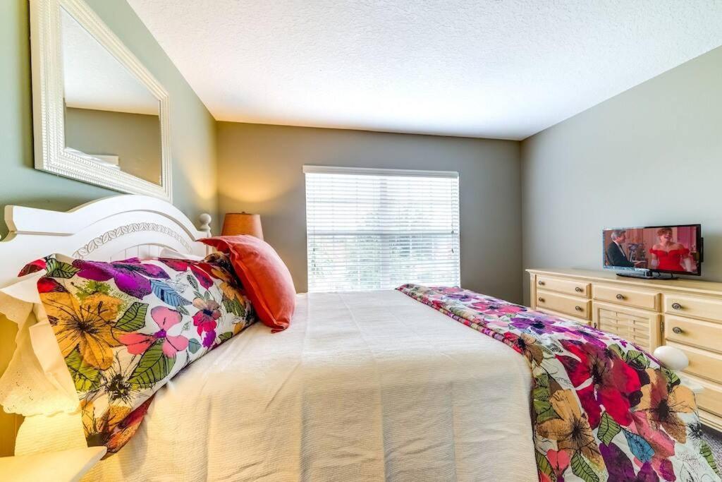 Family Pool Home, Gated Resort, near Disney & golf -209