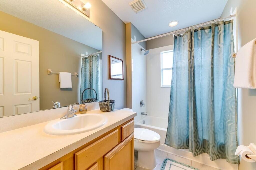 Family Pool Home, Gated Resort, near Disney & golf -209