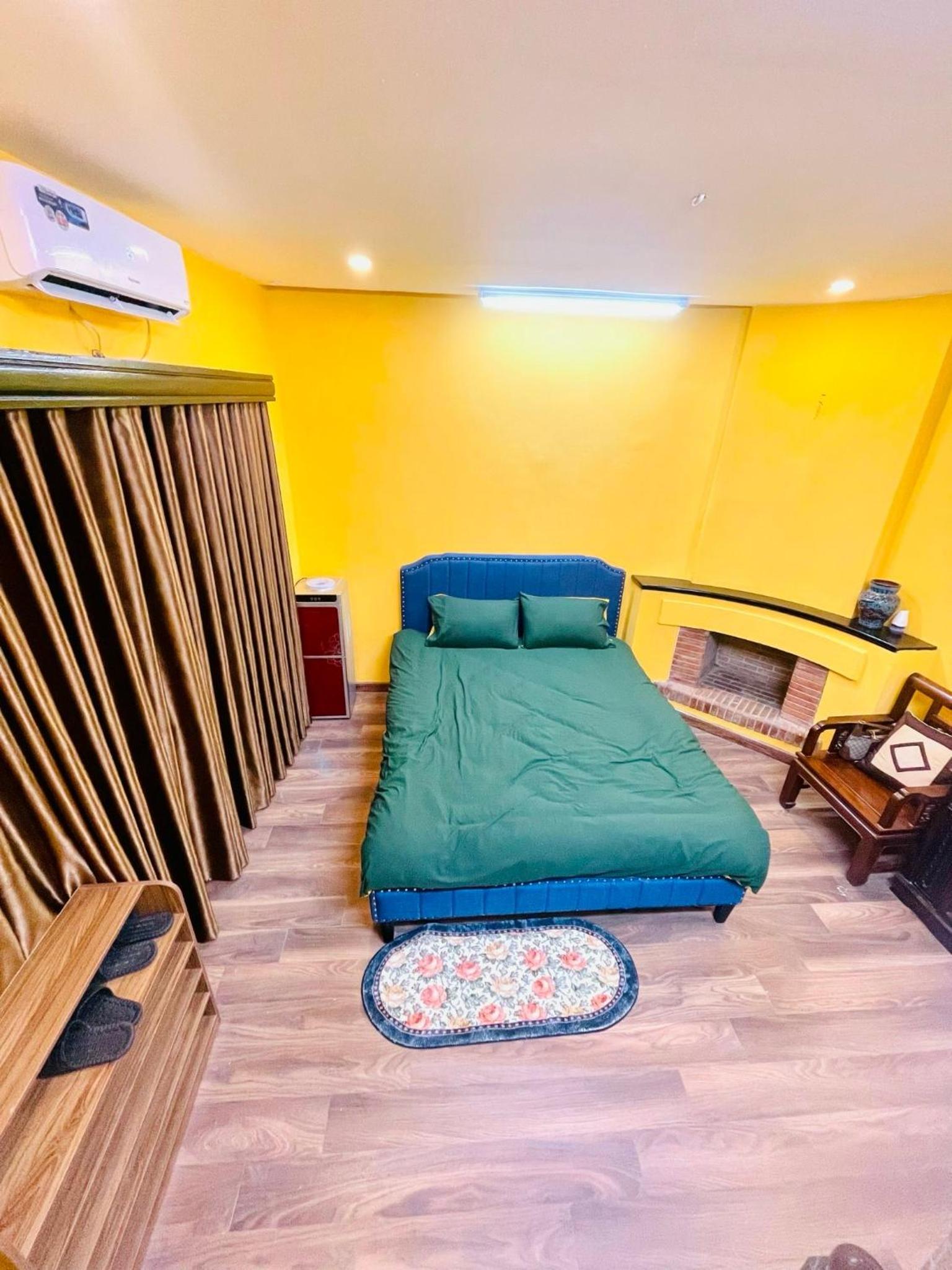 Old Quarter Hanoi Autumn House