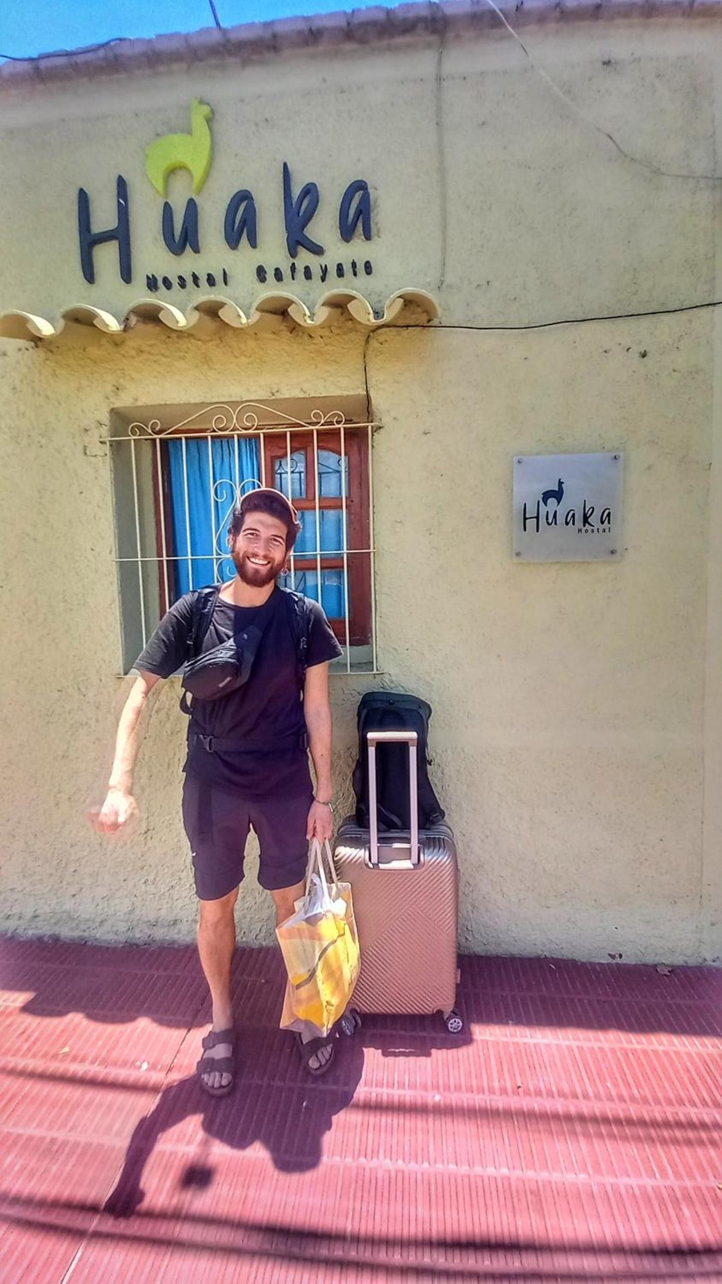 Huaka Hostel and Guest house