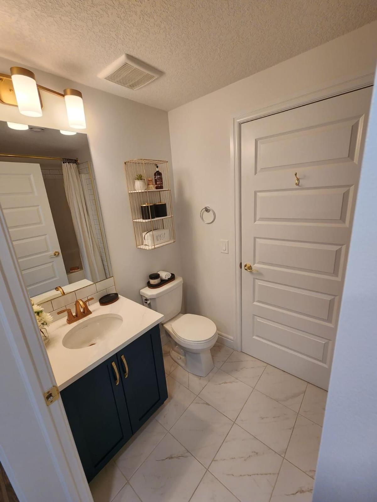 Luxury Condo Near Calgary Airport