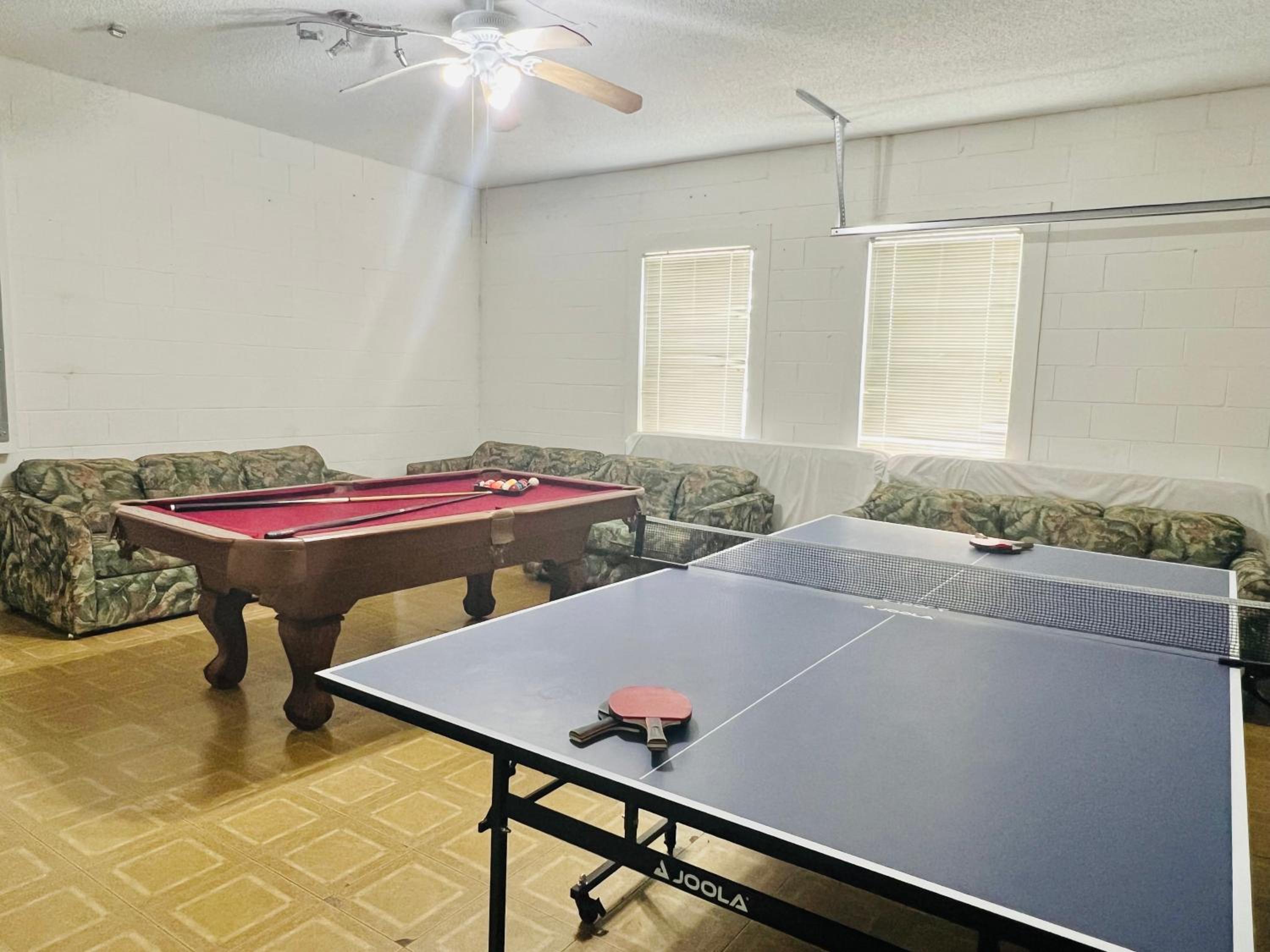 Newly Updated Big Family Home, Pool, Spa, near Disney -814 view 4