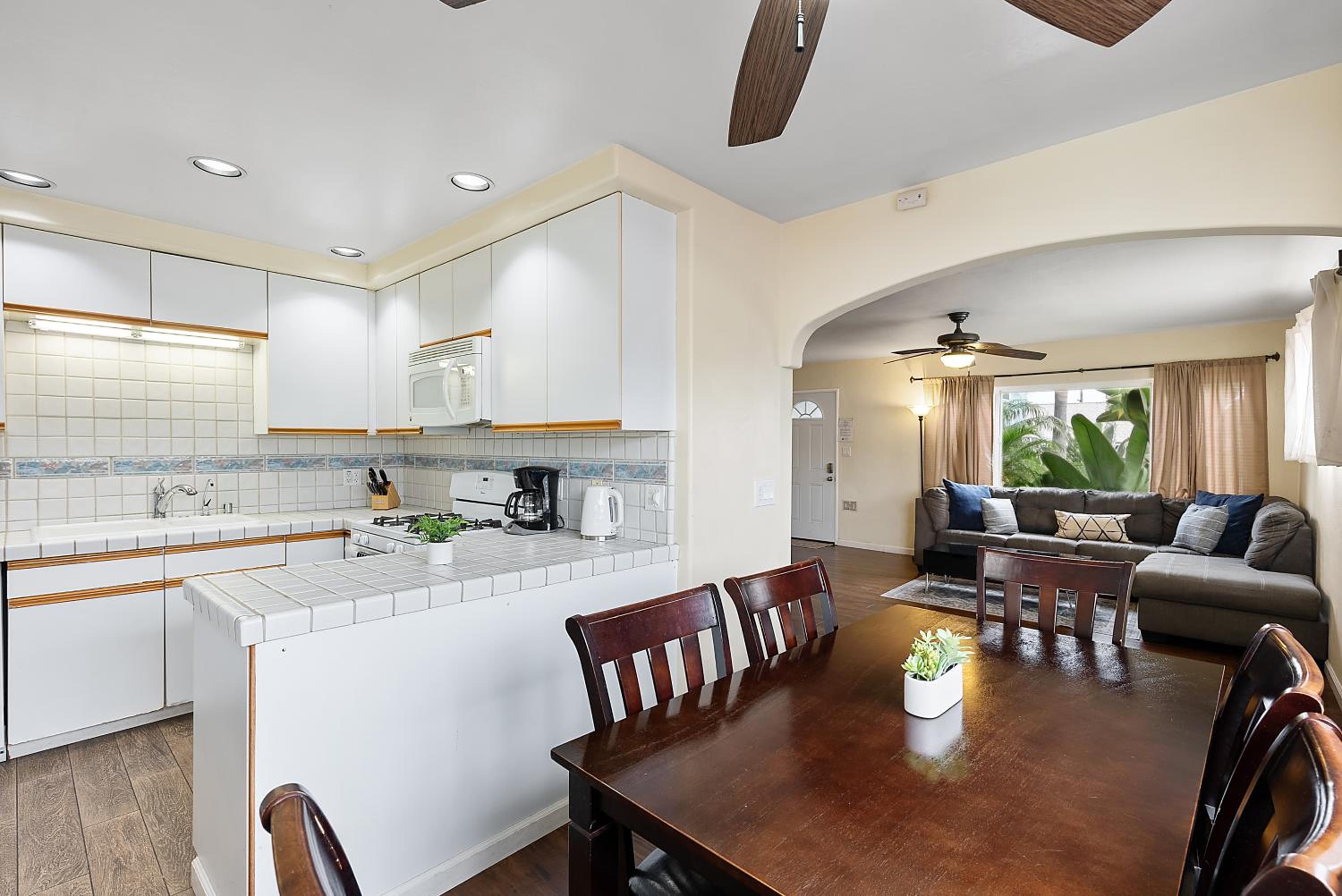 Pacific Oasis - Large Patio, Parking & Walk to Beach view 2