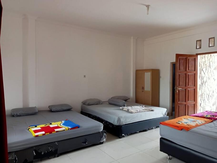Rumah Villa untuk liburan keluarga besar view 3