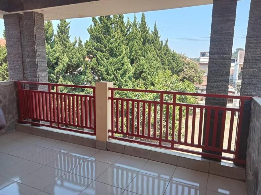 Rumah Villa untuk liburan keluarga besar view 5