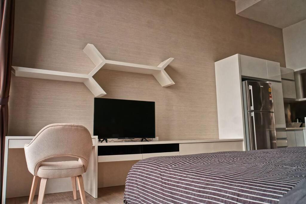 Studio Apartment @ M-City, Jalan Ampang with Lake View
