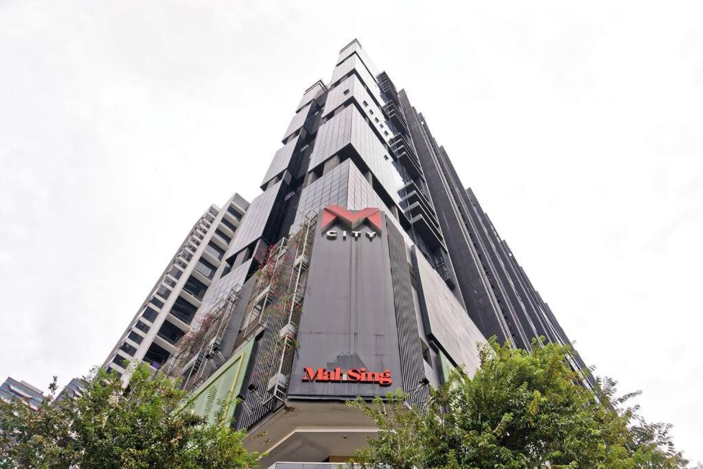 Studio Apartment @ M-City, Jalan Ampang with Lake View