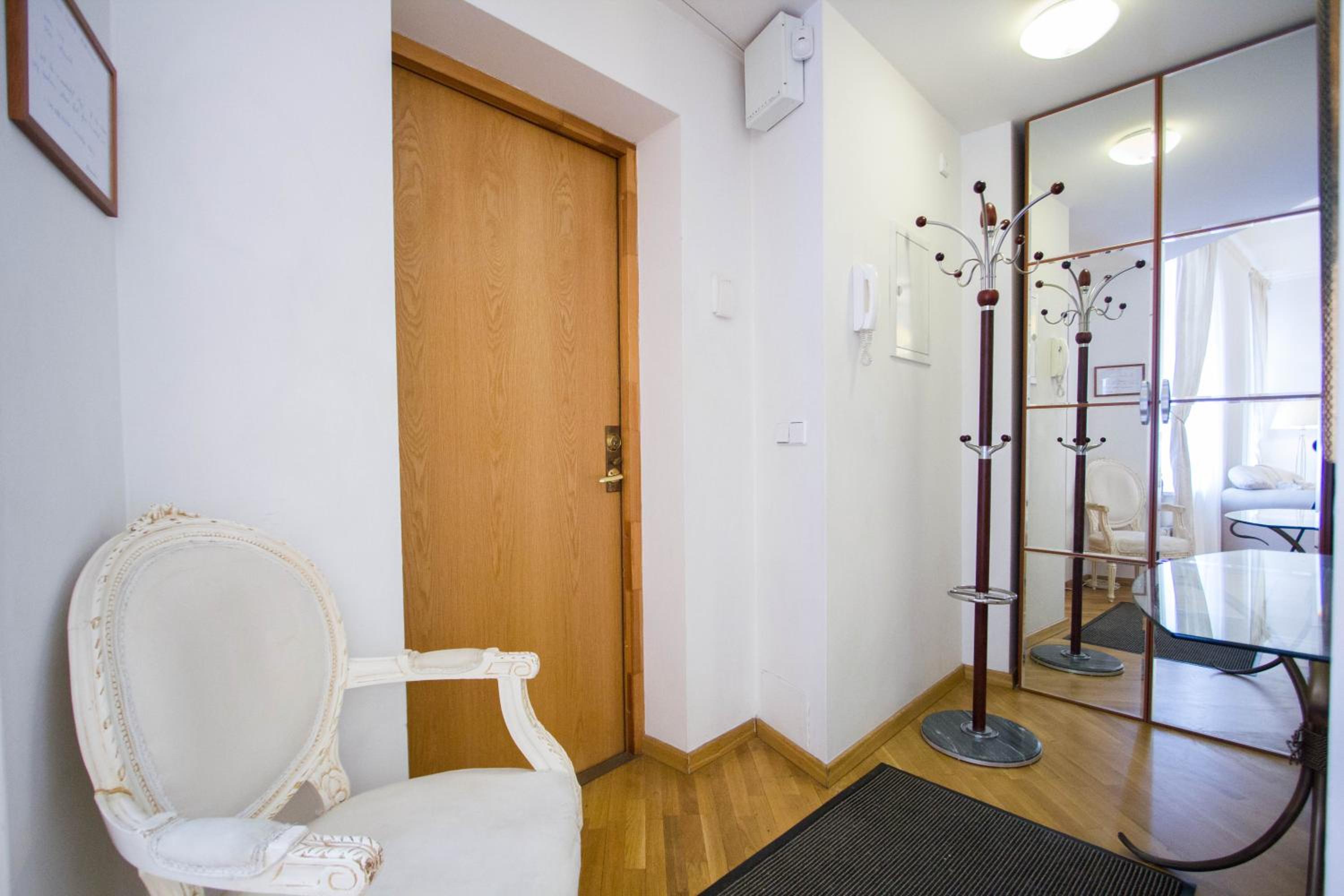 Historic Central Apartment view 3