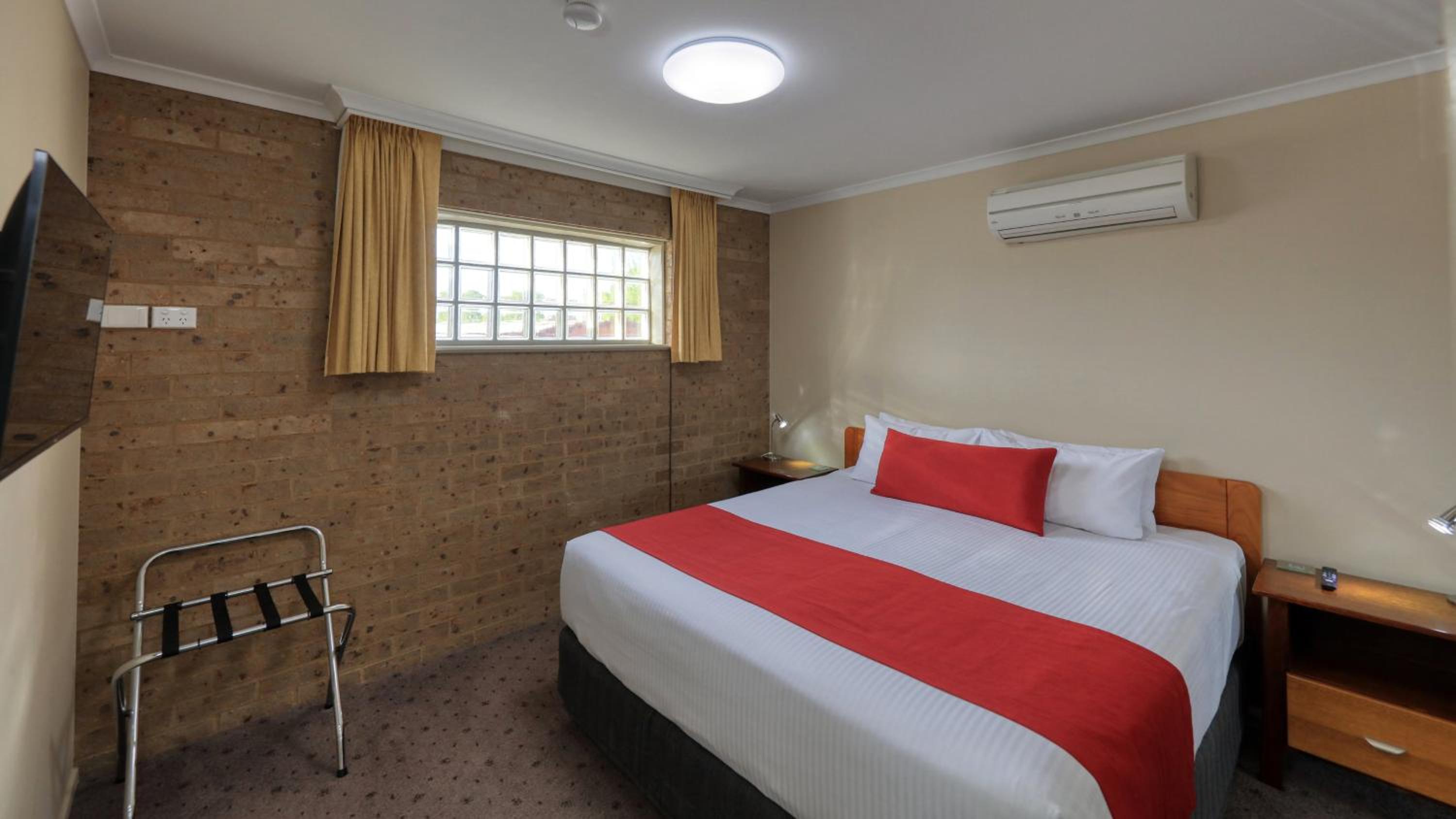 Ashton Motel