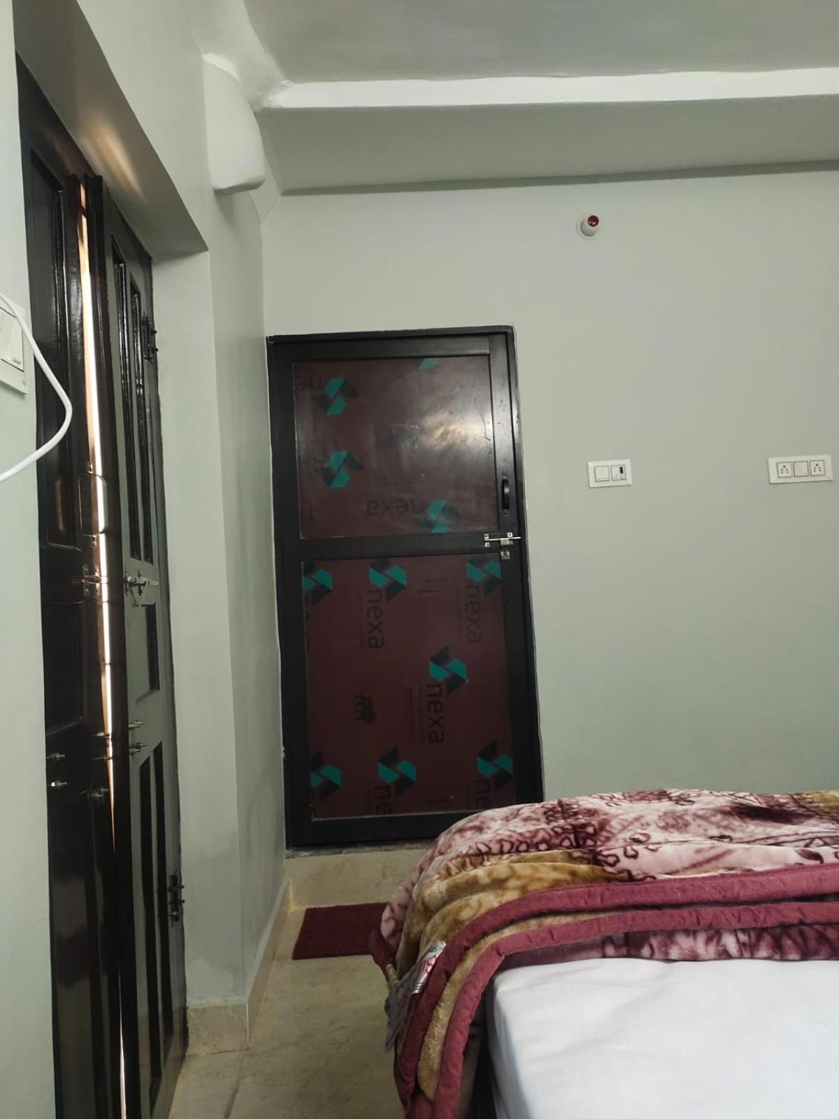 Pink City Backpackers