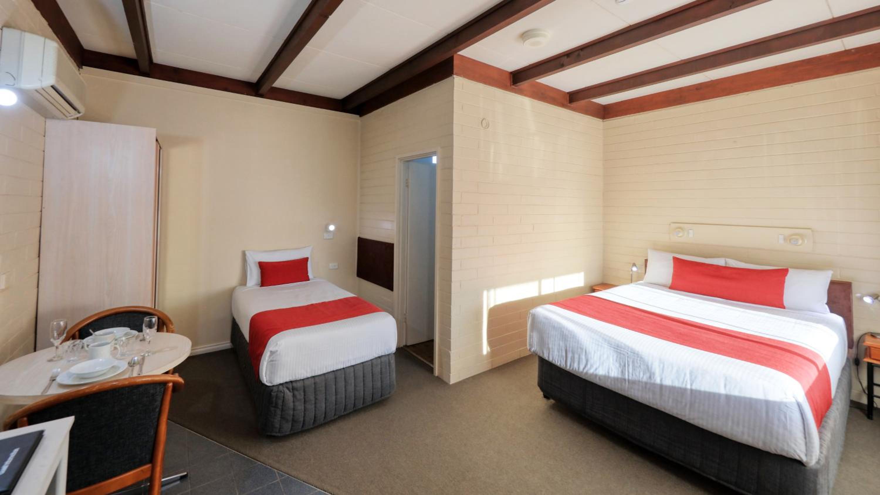 Ashton Motel