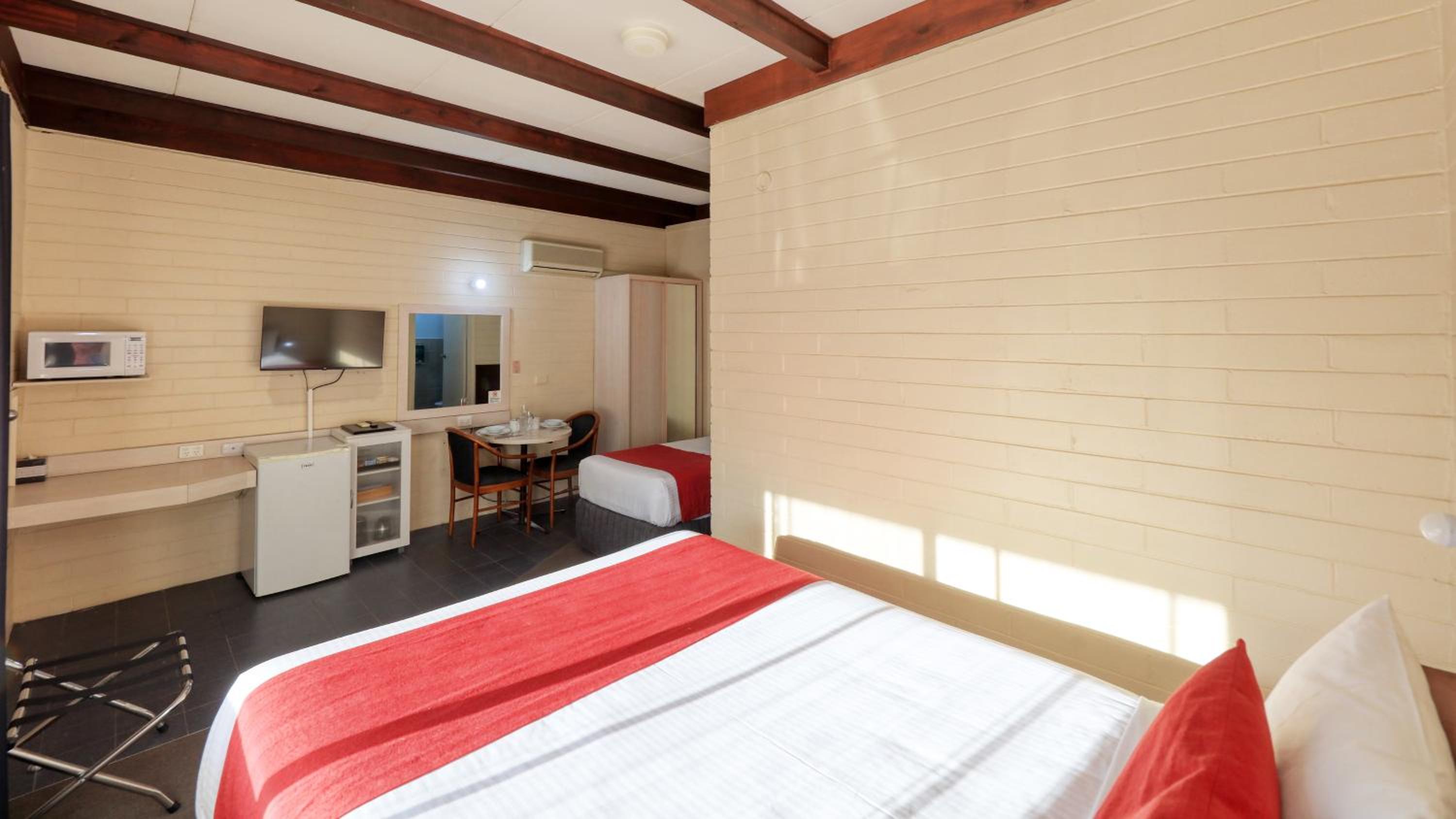 Ashton Motel