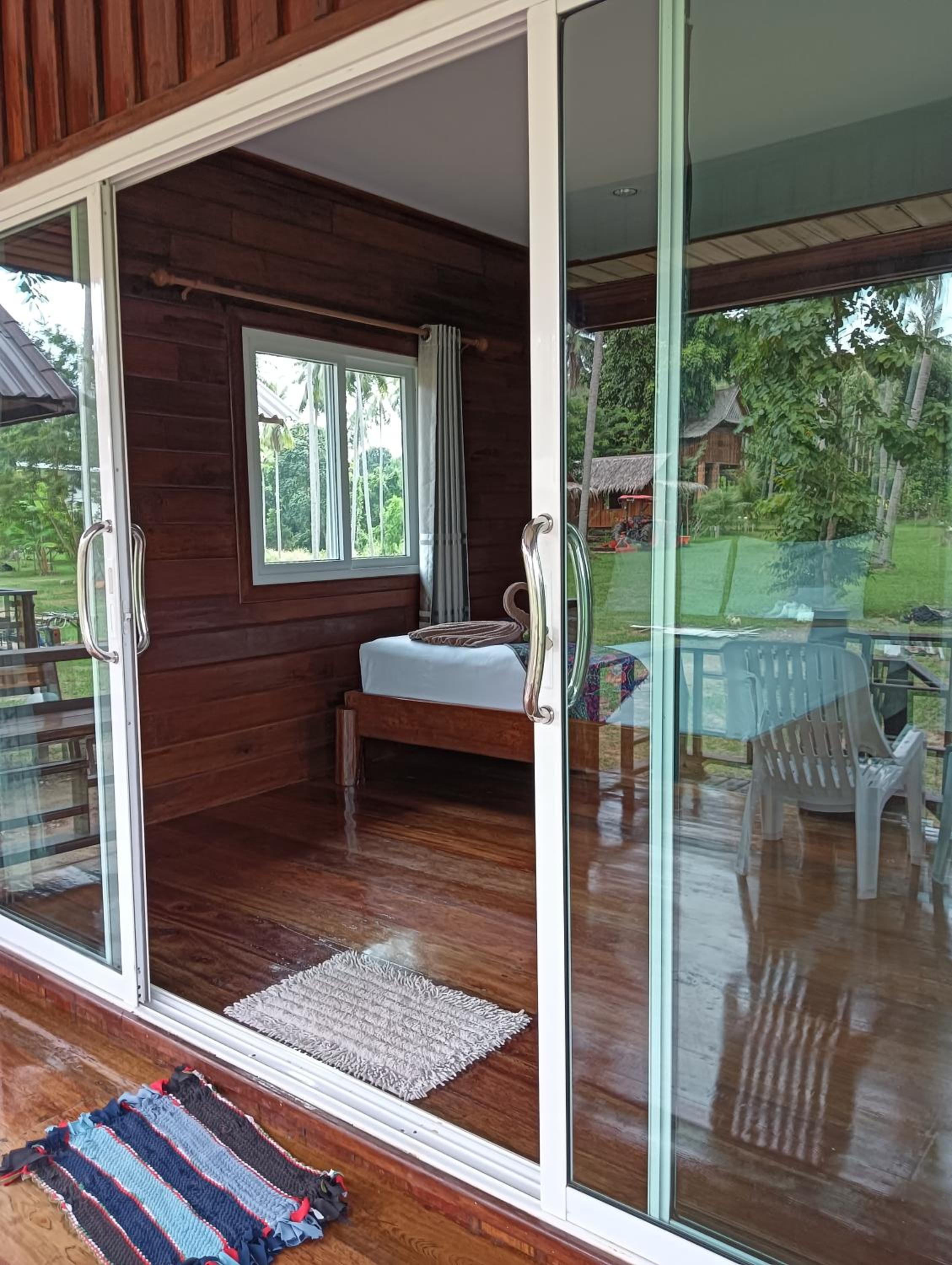 Kohjum Freedom Resort