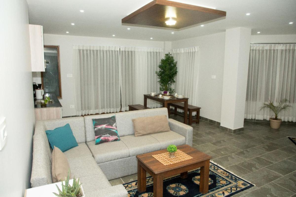 Endless Apartment