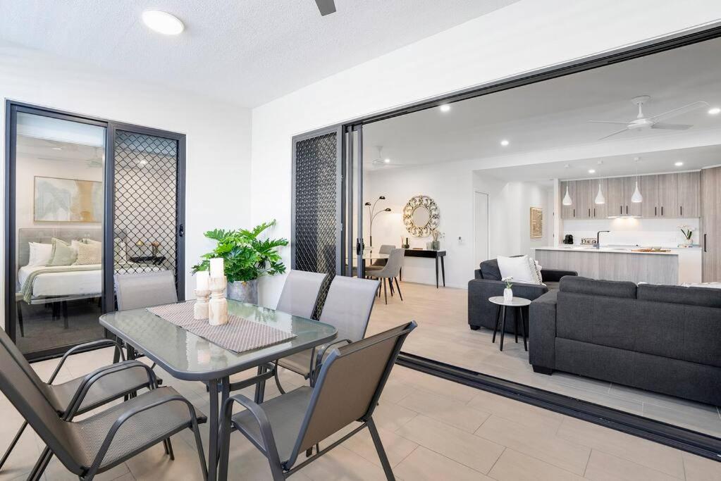 City Escape at Loft Apartments - Cairns CBD