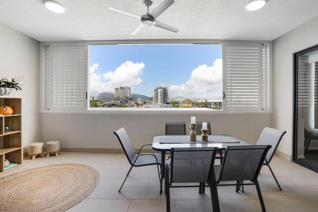 City Escape at Loft Apartments - Cairns CBD