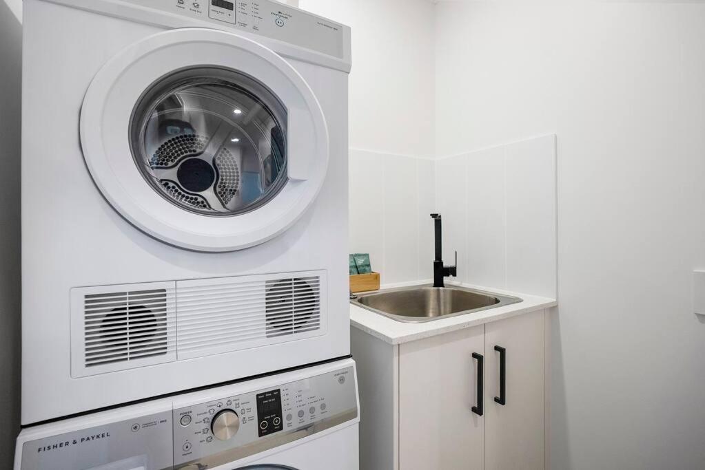City Escape at Loft Apartments - Cairns CBD