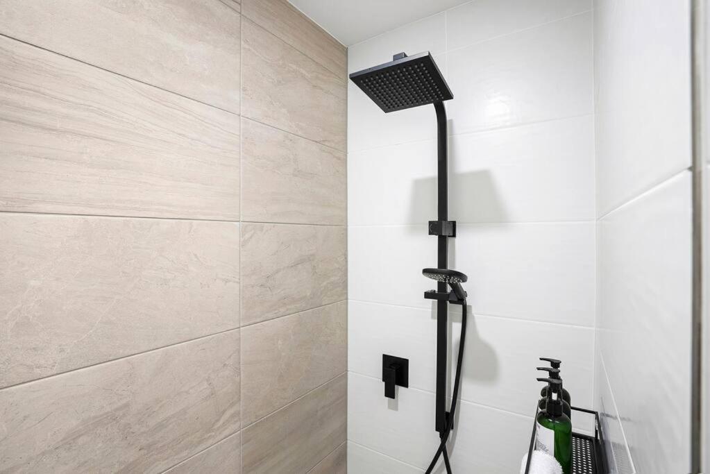 City Escape at Loft Apartments - Cairns CBD