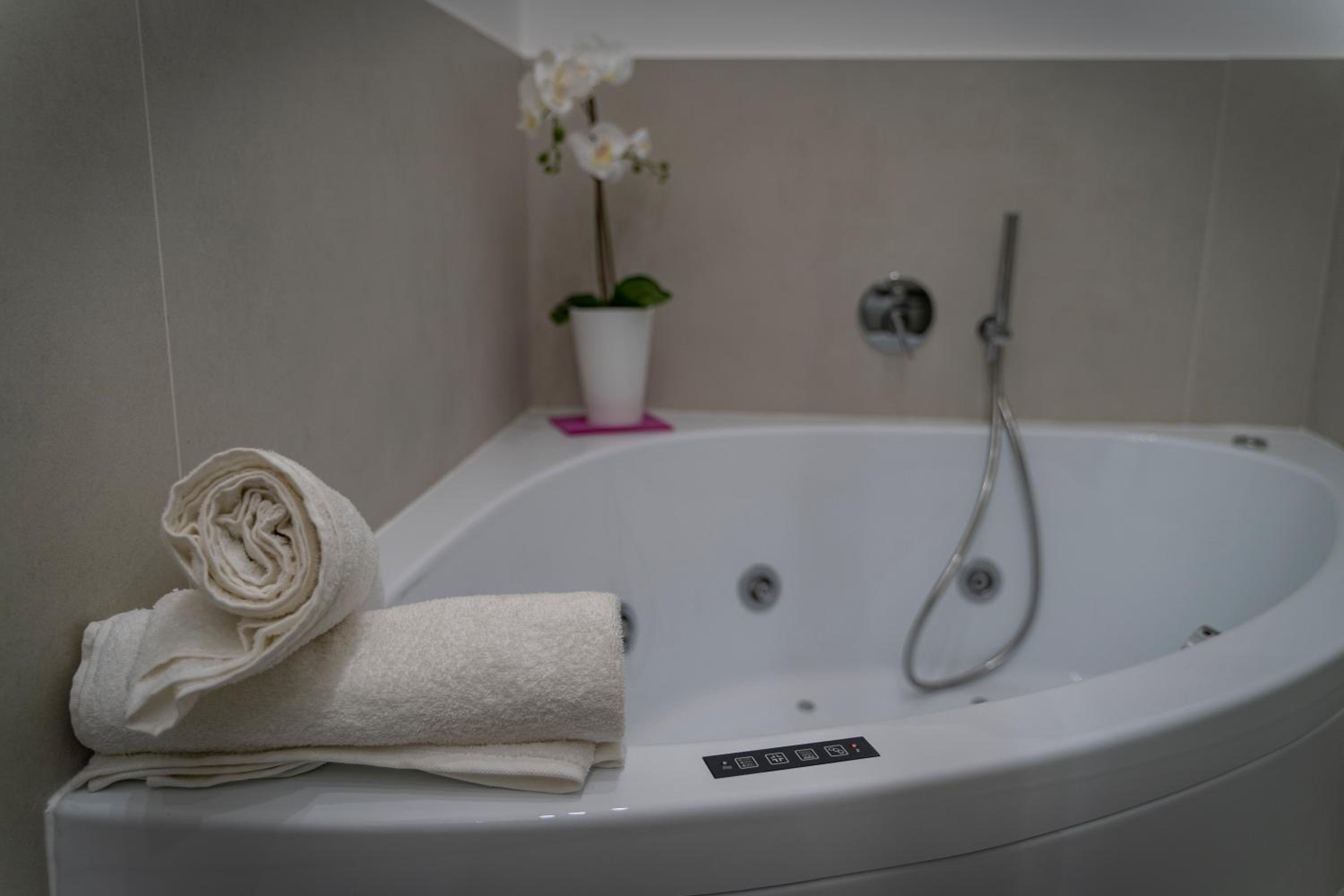 Downtown Napoli b&b - e si nun canto moro