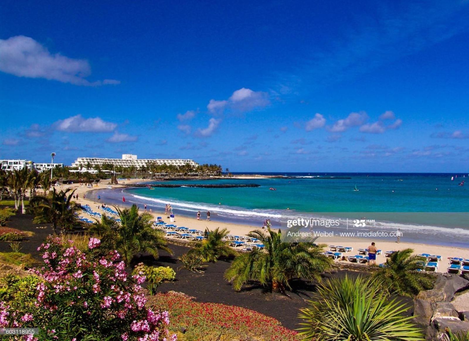Villa Victoria just 150 metres from Playa Bastian Costa Teguise