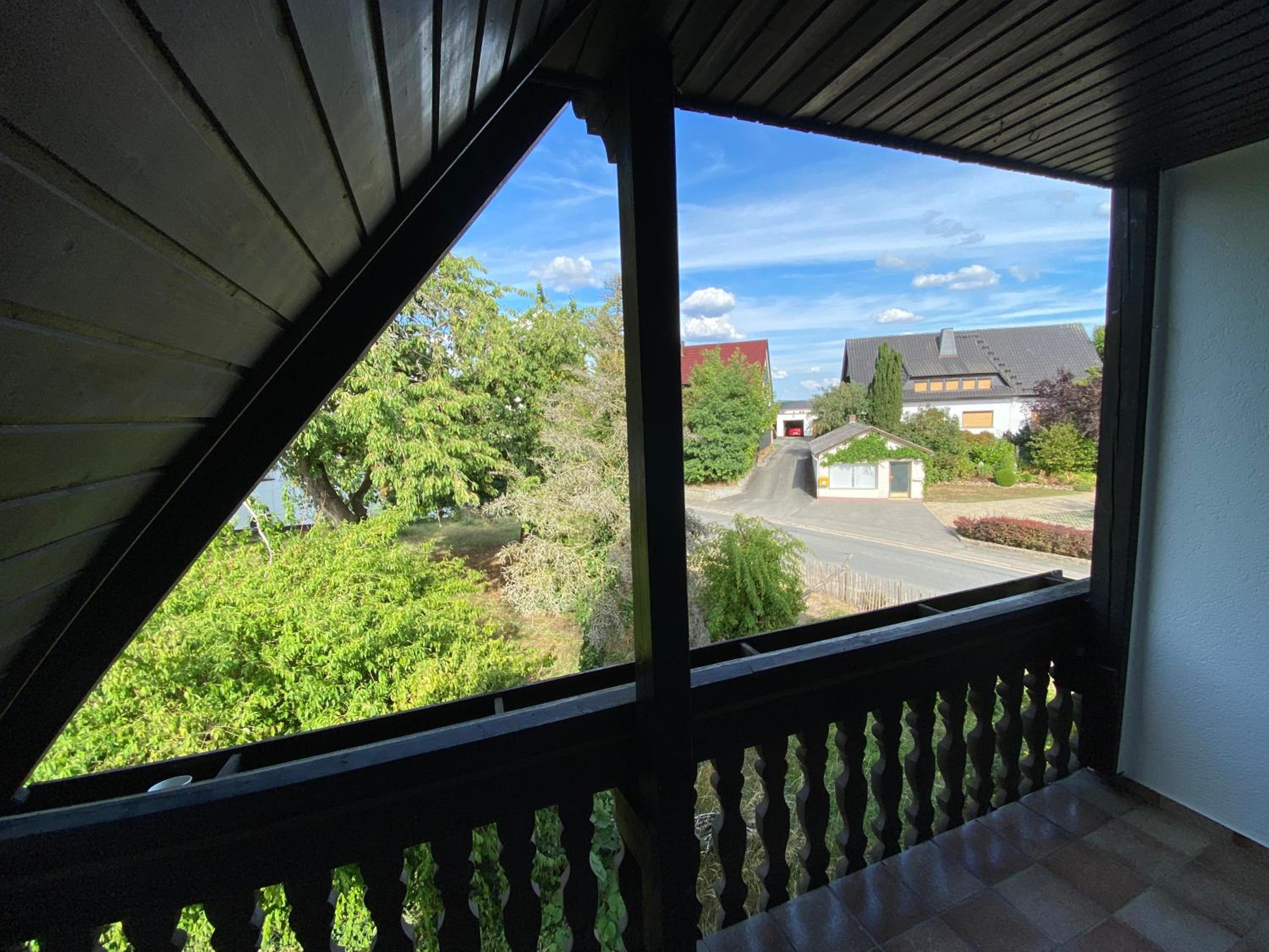 Modern Flat with Garden & Terrace near Coburg