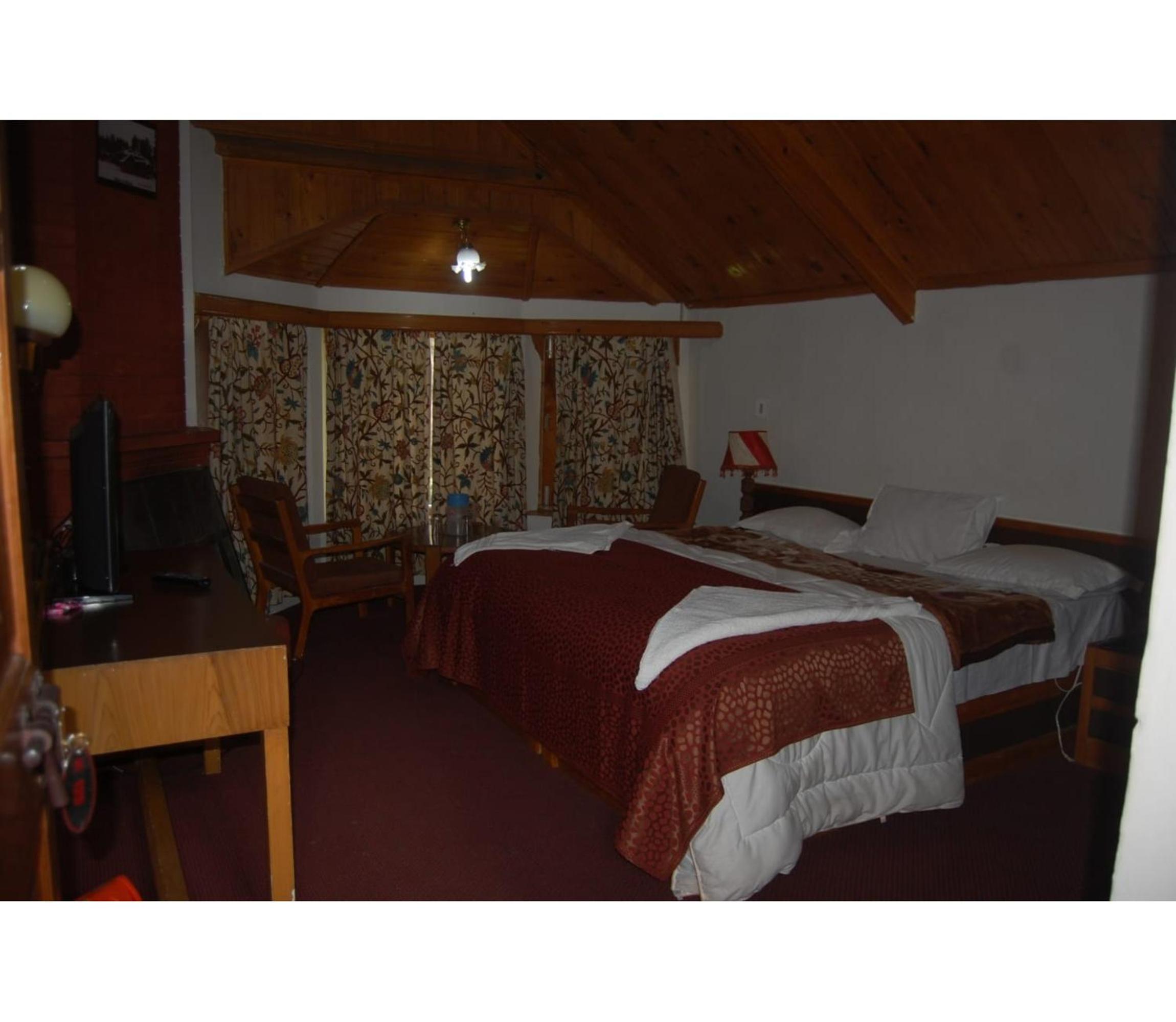 Photo 6