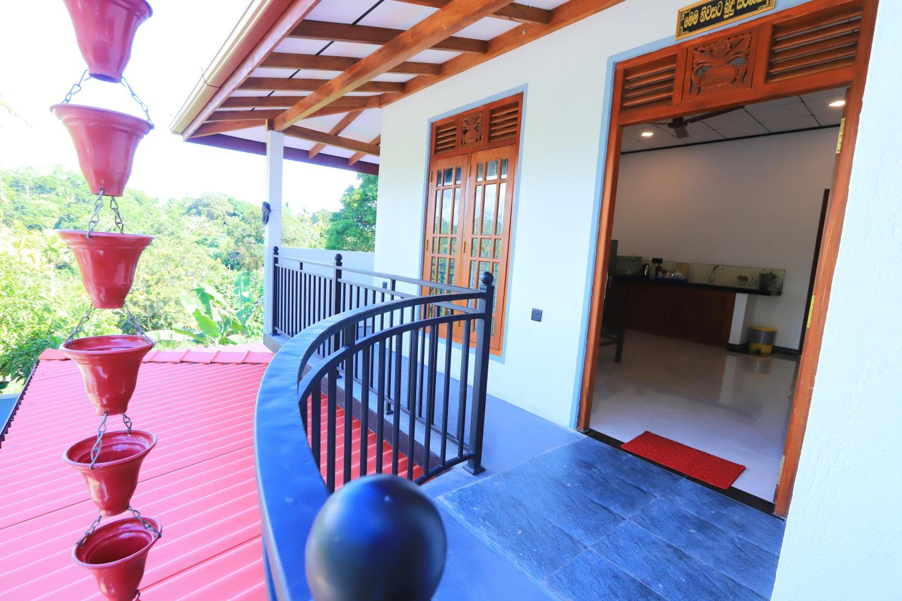 Dinsara Pearl Villa