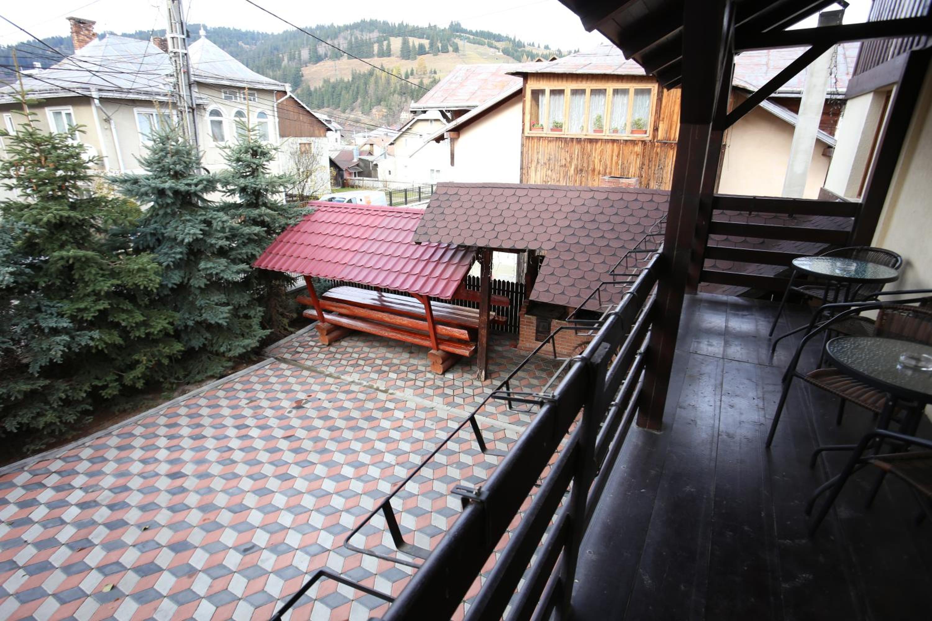 Pensiunea Dana view 5