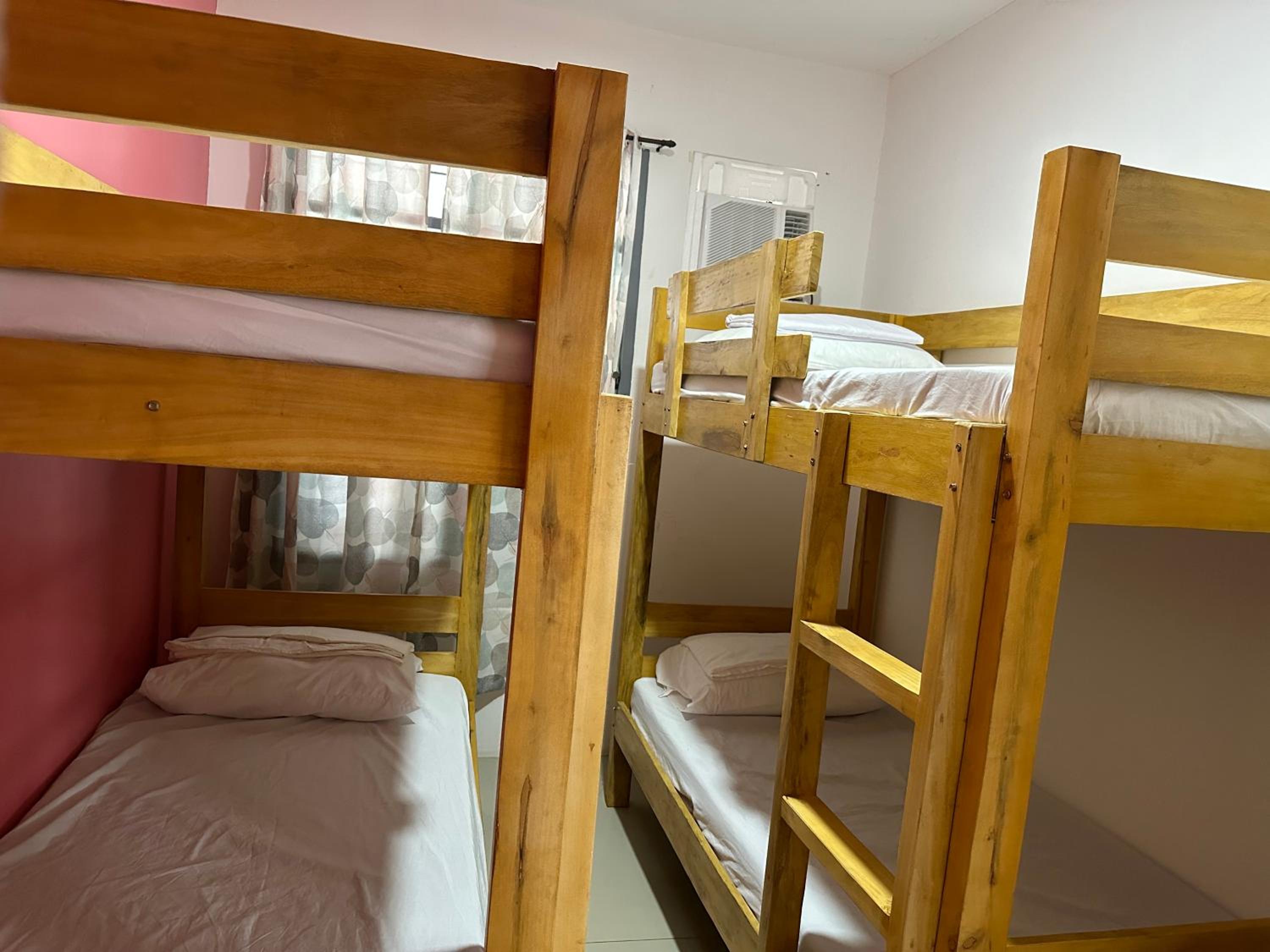 Cozy Apartment near beach view 4