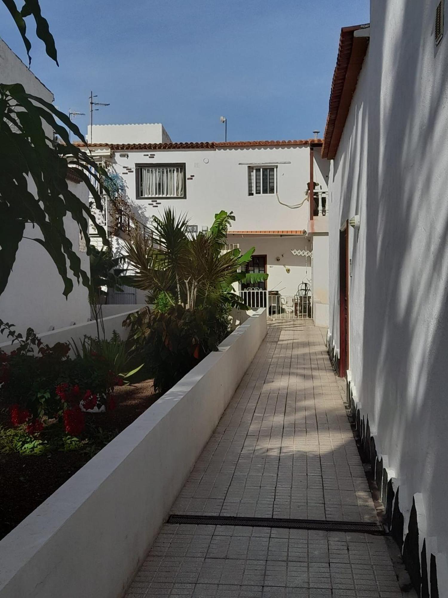 Costa del Silencio Playa Montaña Amarlla,pools,wifi