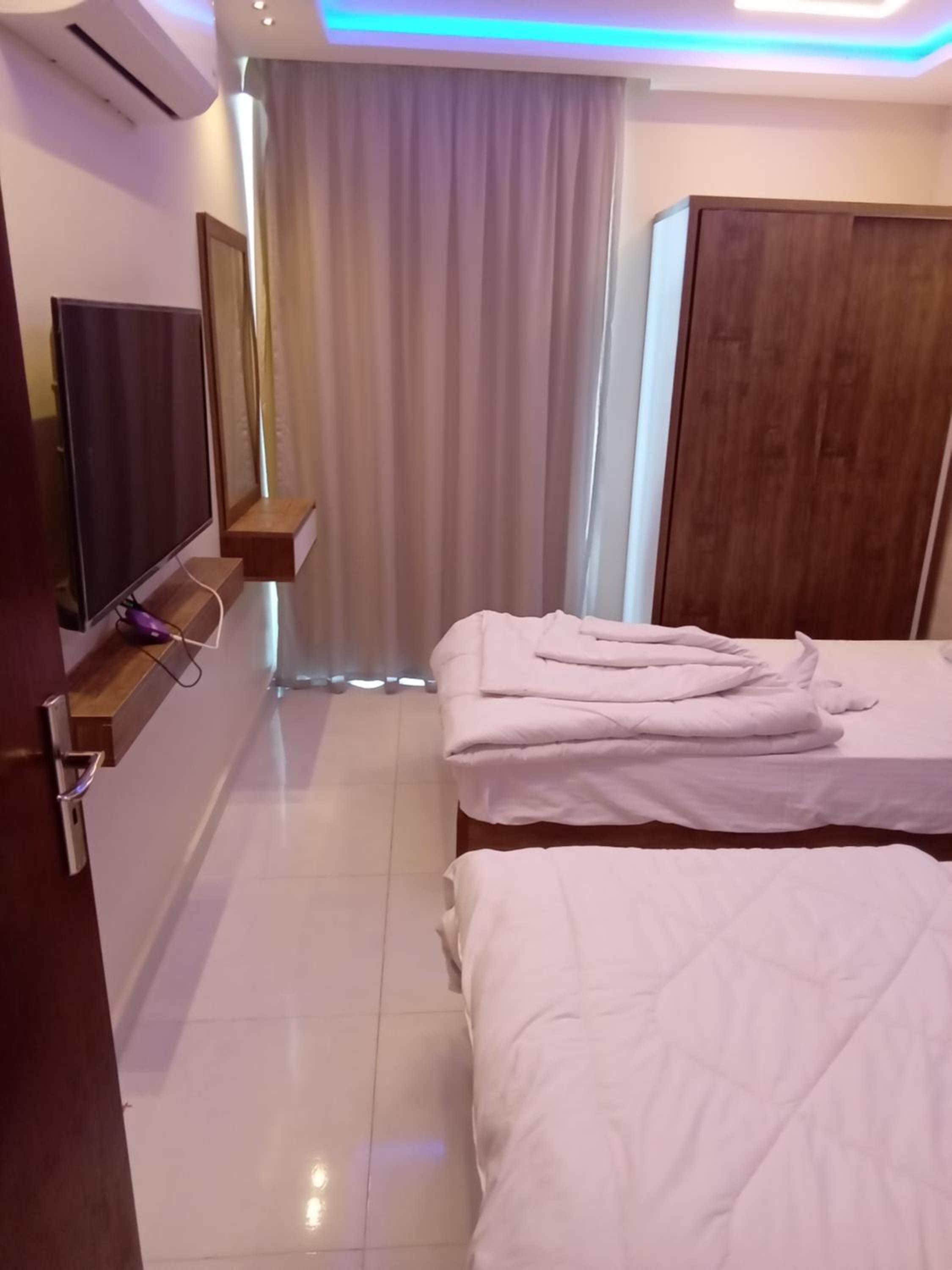 Casablanca star for families and couples only