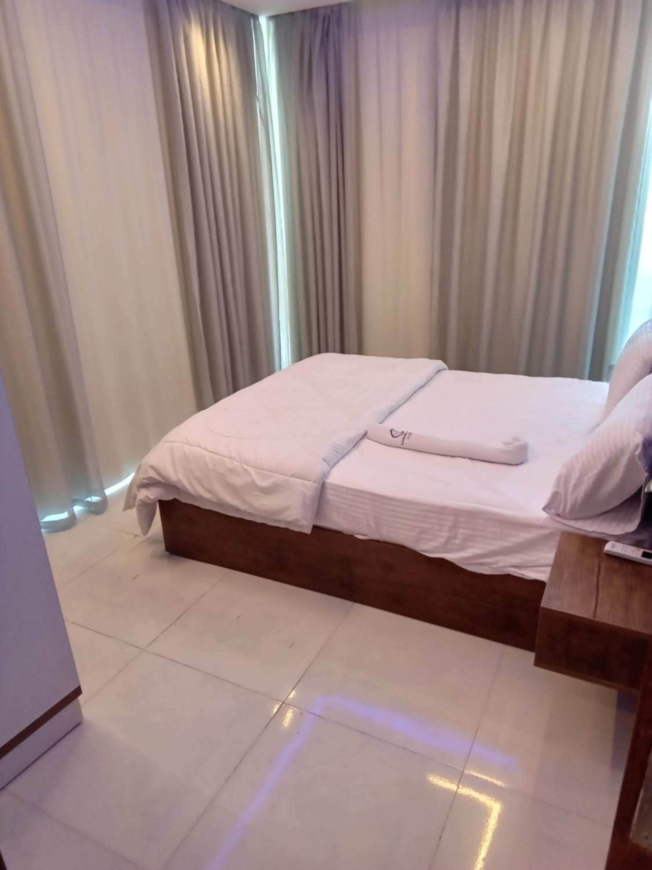 Casablanca star for families and couples only