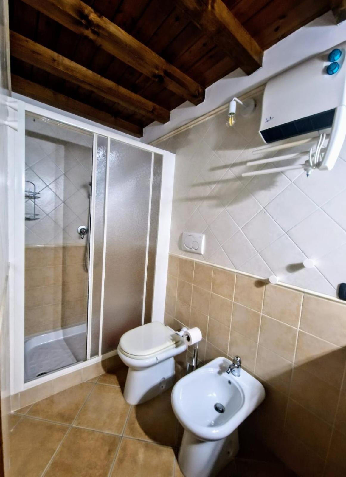 DOMUS ESSENTIA