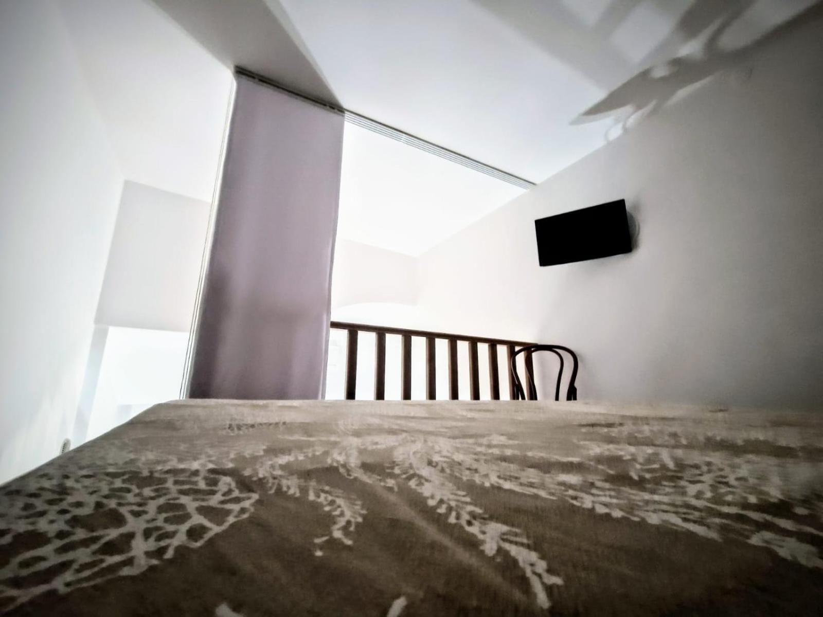 DOMUS ESSENTIA