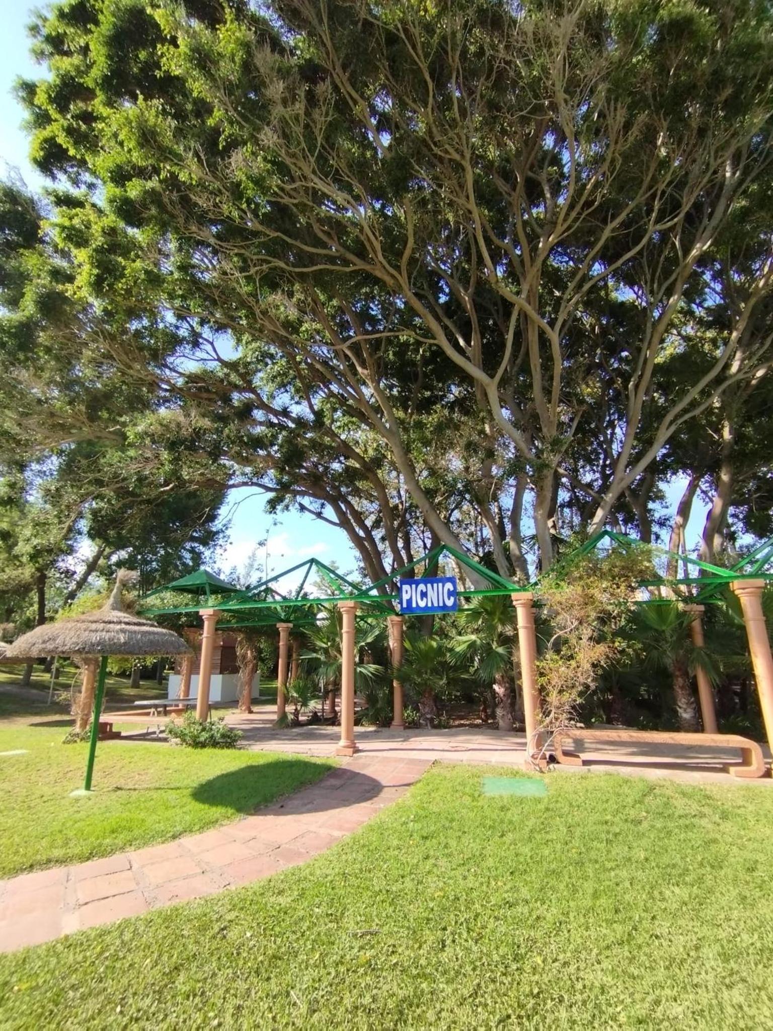 Estudio terraza vista mar parking gratuito piscinas
