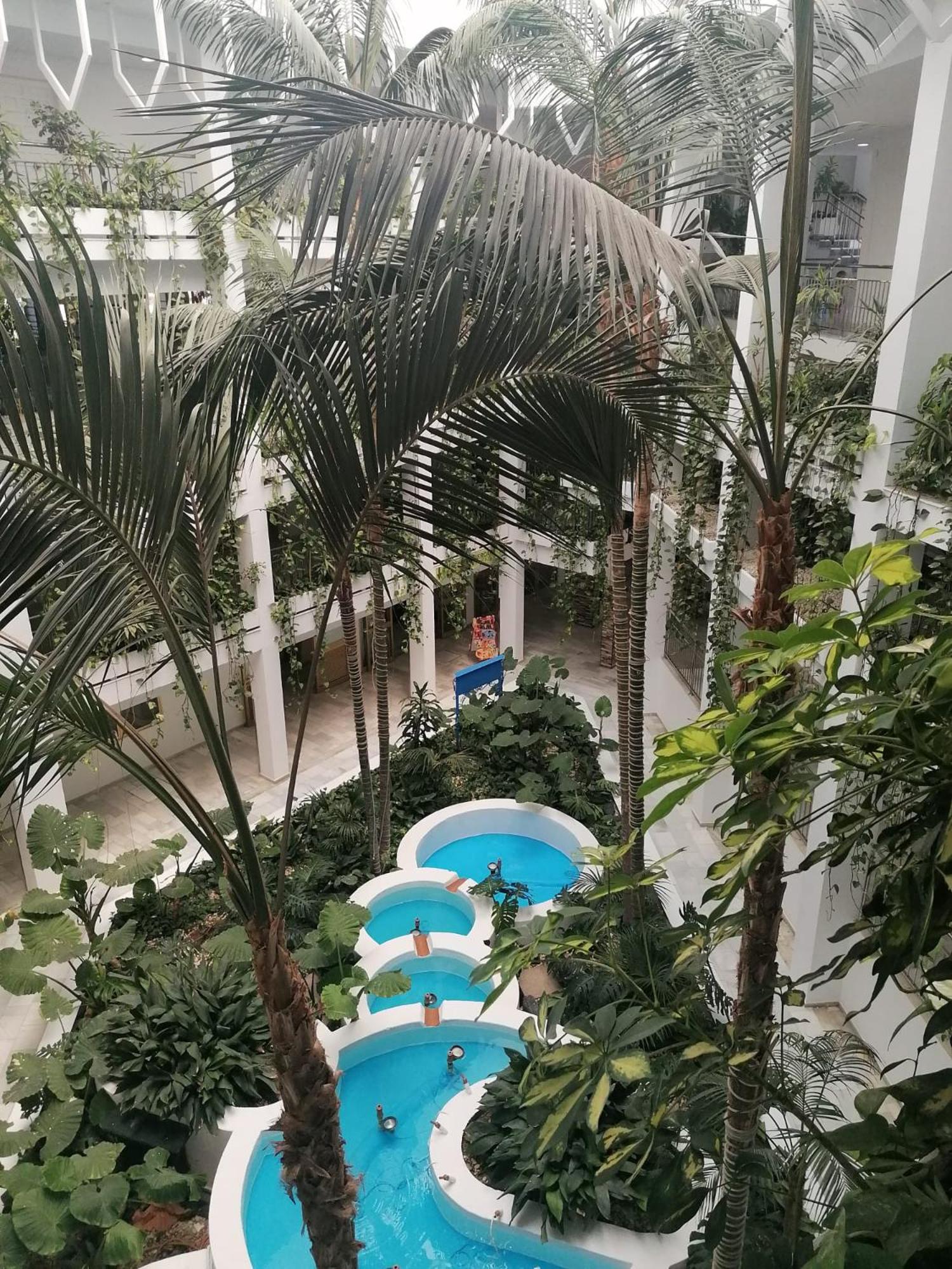 Estudio terraza vista mar parking gratuito piscinas