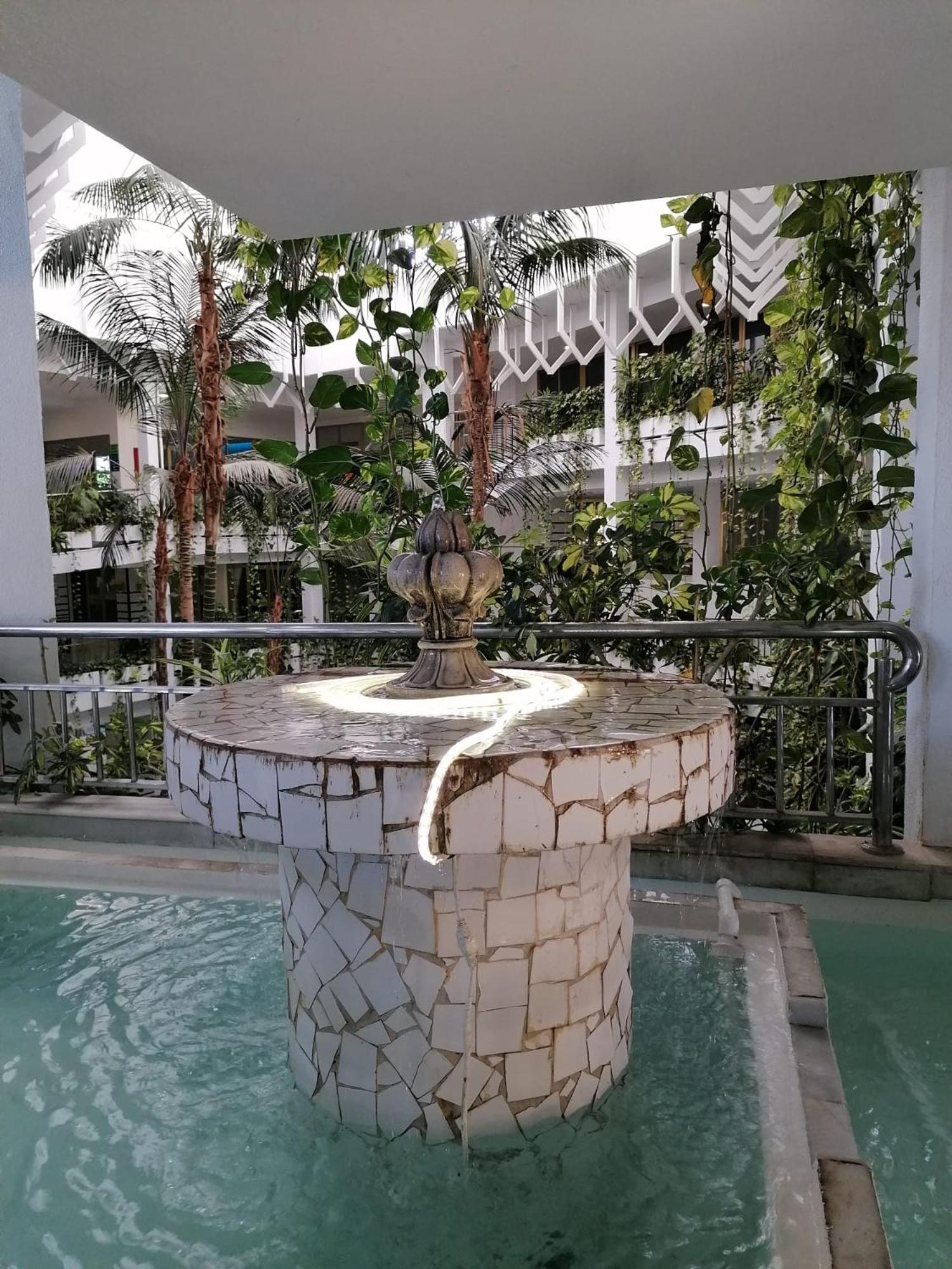 Estudio terraza vista mar parking gratuito piscinas