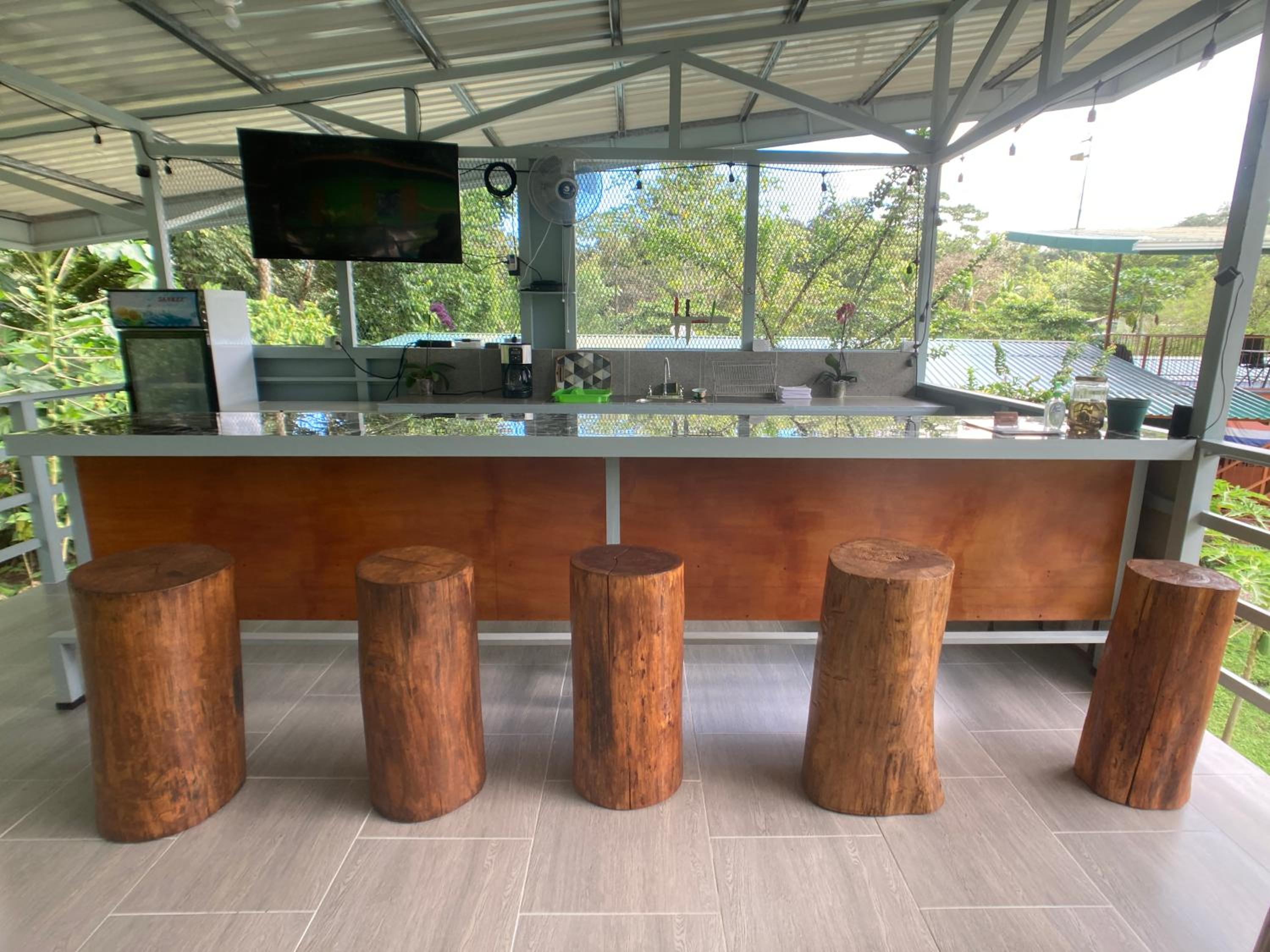 YEJOS Jungle Lodge
