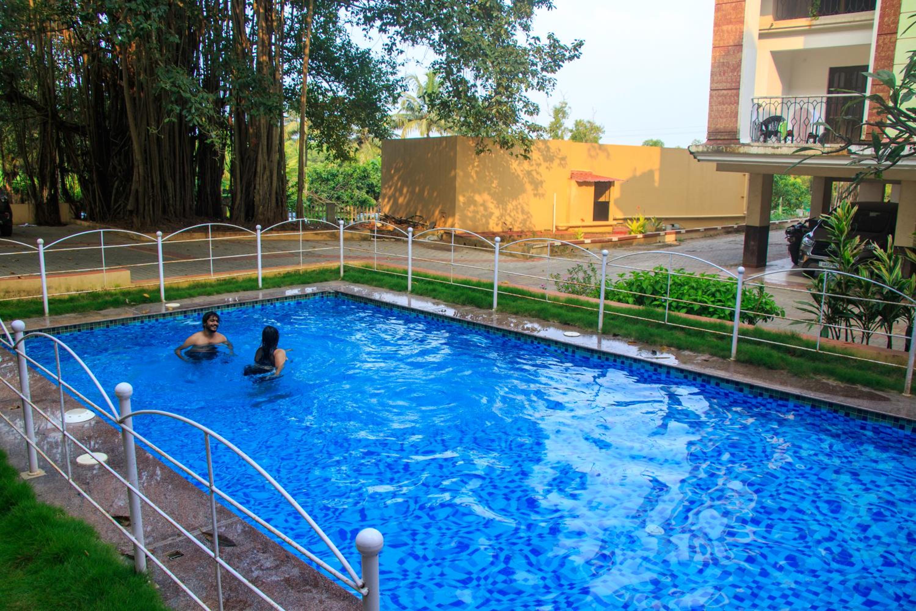 Santorini - peaceful studio apartment, Candolim, Goa